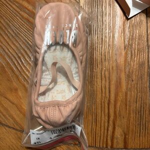 Bloch GISELLE Ballet Slippers in Pink